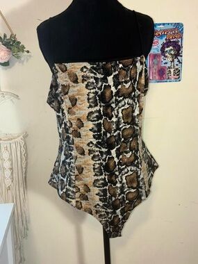 ✨ Y2K Snake Print Ruched Bodysuit ✨